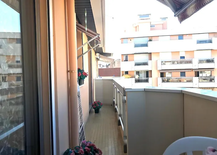 Le Casino Des Fleurs - Hypercentre - Parking - Balcon * Vichy